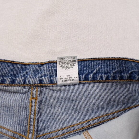 Levi's 550 Shorts Blue Relaxed Fit Distressed Cut-Off Denim size 14/32w #214 - Picture 6 of 6